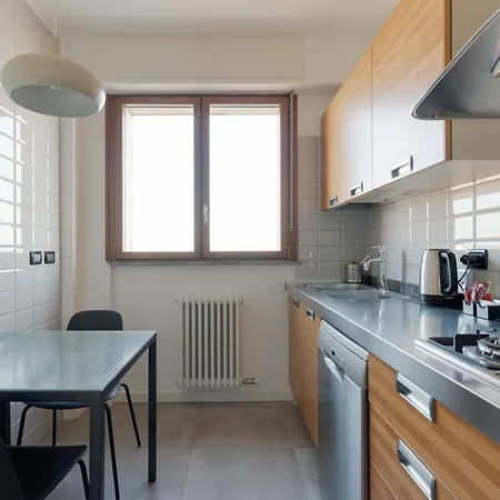 Guesthost - Modern Pirelli Appartement *