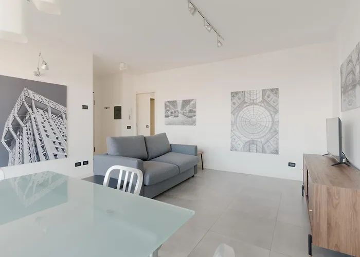 Guesthost - Modern Pirelli Milão